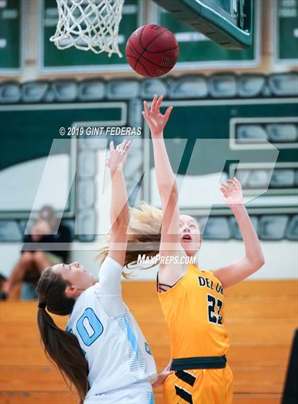 Thumbnail 3 in Valley Christian vs. Del Oro (Miramonte Showcase) photogallery.