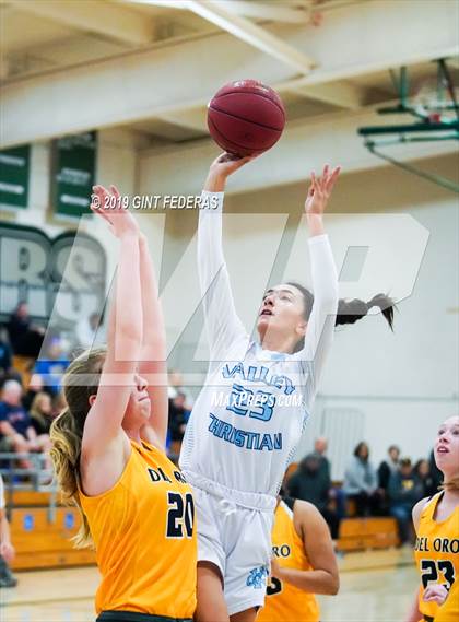 Thumbnail 3 in Valley Christian vs. Del Oro (Miramonte Showcase) photogallery.