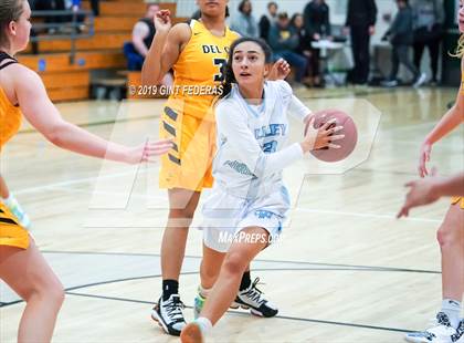 Thumbnail 3 in Valley Christian vs. Del Oro (Miramonte Showcase) photogallery.