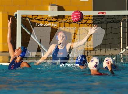 Thumbnail 2 in St. Ignatius College Preparatory vs Tamalpais (Tri-Valley Invitational) photogallery.