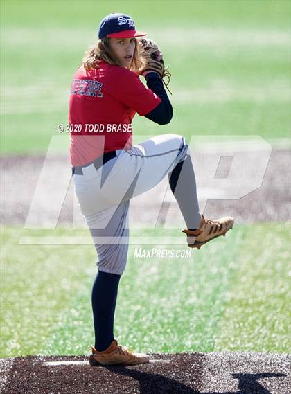 Thumbnail 1 in South-Doyle @ Dobyns-Bennett photogallery.