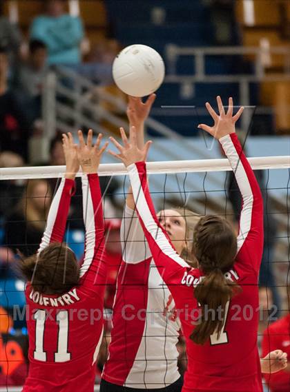 Thumbnail 2 in East Providence vs. Coventry (RIIL D1 Final) photogallery.