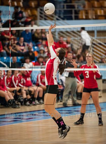 Thumbnail 2 in East Providence vs. Coventry (RIIL D1 Final) photogallery.