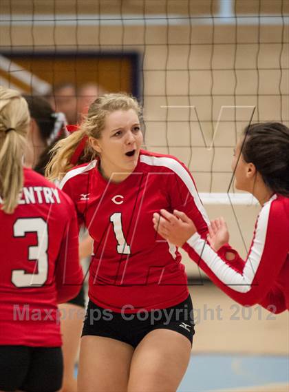 Thumbnail 2 in East Providence vs. Coventry (RIIL D1 Final) photogallery.