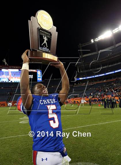 Thumbnail 3 in Cherry Creek vs. Valor Christian (CHSAA 5A Final) photogallery.
