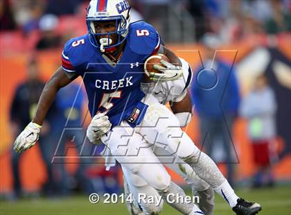 Thumbnail 2 in Cherry Creek vs. Valor Christian (CHSAA 5A Final) photogallery.