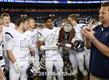 Thumbnail 3 in Cherry Creek vs. Valor Christian (CHSAA 5A Final) photogallery.