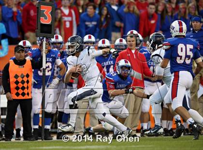 Thumbnail 2 in Cherry Creek vs. Valor Christian (CHSAA 5A Final) photogallery.