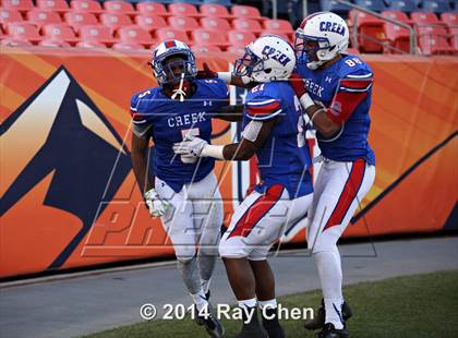 Thumbnail 3 in Cherry Creek vs. Valor Christian (CHSAA 5A Final) photogallery.
