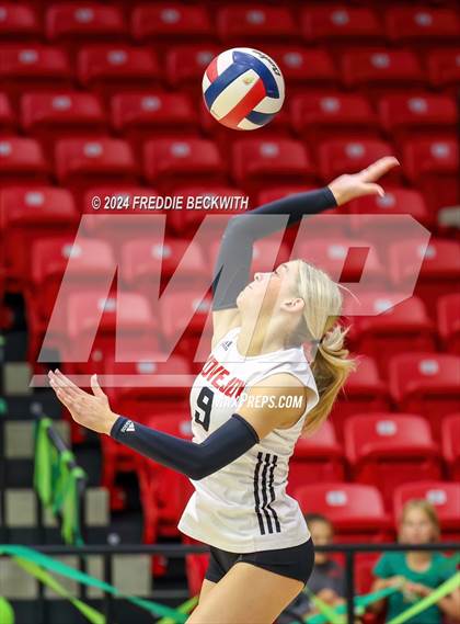 Thumbnail 3 in Melissa @ Lovejoy photogallery.