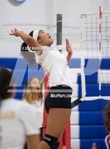Thumbnail 3 in Soledad @ Hillsdale (CIF CCS D3 Quarterfinal) photogallery.