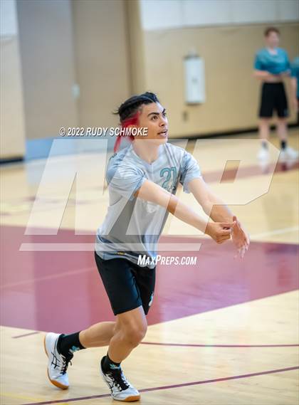 Thumbnail 2 in Mar Vista vs. Del Lago Academy (CIF SDS D4 Championship) photogallery.