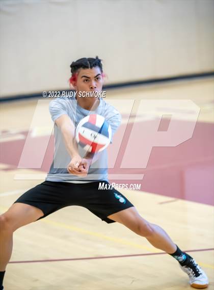 Thumbnail 1 in Mar Vista vs. Del Lago Academy (CIF SDS D4 Championship) photogallery.