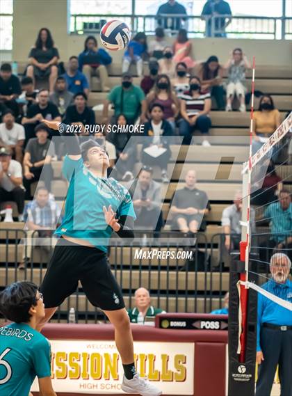 Thumbnail 3 in Mar Vista vs. Del Lago Academy (CIF SDS D4 Championship) photogallery.