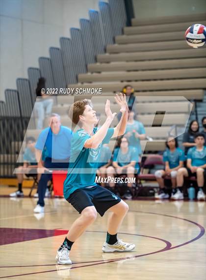 Thumbnail 1 in Mar Vista vs. Del Lago Academy (CIF SDS D4 Championship) photogallery.