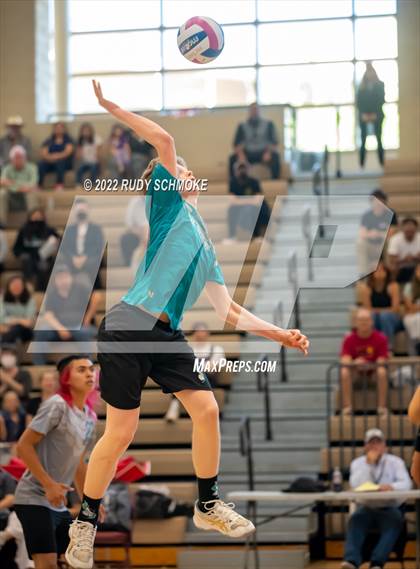 Thumbnail 3 in Mar Vista vs. Del Lago Academy (CIF SDS D4 Championship) photogallery.