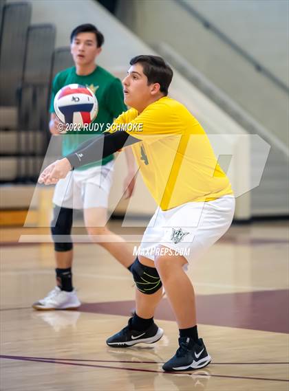 Thumbnail 3 in Mar Vista vs. Del Lago Academy (CIF SDS D4 Championship) photogallery.
