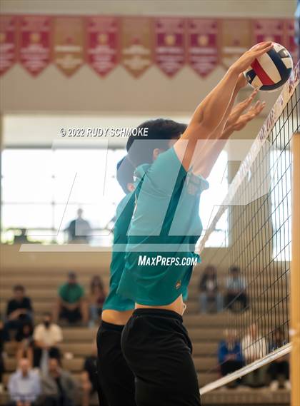 Thumbnail 2 in Mar Vista vs. Del Lago Academy (CIF SDS D4 Championship) photogallery.