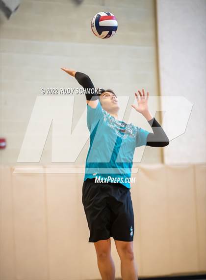 Thumbnail 3 in Mar Vista vs. Del Lago Academy (CIF SDS D4 Championship) photogallery.