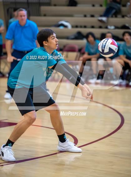 Thumbnail 3 in Mar Vista vs. Del Lago Academy (CIF SDS D4 Championship) photogallery.