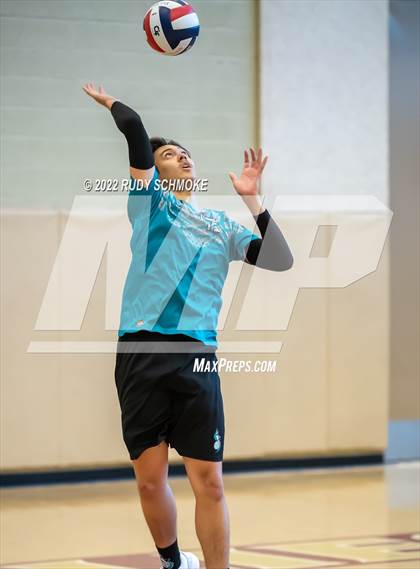 Thumbnail 2 in Mar Vista vs. Del Lago Academy (CIF SDS D4 Championship) photogallery.