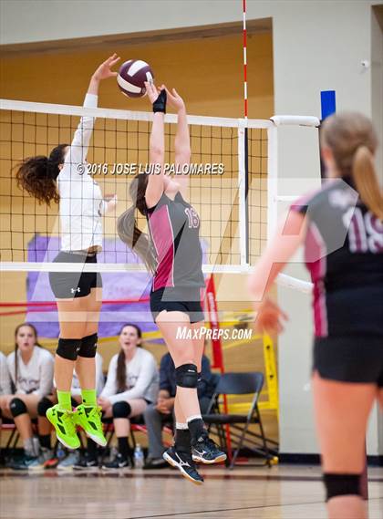 Thumbnail 3 in University Prep vs. Lake Arrowhead Christian (CIF SS Div 10 Final Four Playoff) photogallery.
