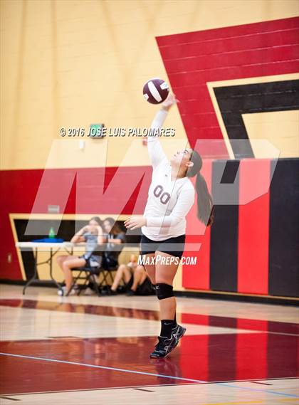 Thumbnail 1 in University Prep vs. Lake Arrowhead Christian (CIF SS Div 10 Final Four Playoff) photogallery.