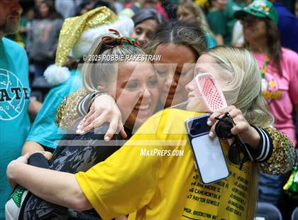 Thumbnail 1 in Clifton vs. Boyd (UIL 3A D2 Volleyball Final Medal Ceremony) photogallery.