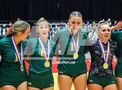 Thumbnail 2 in Clifton vs. Boyd (UIL 3A D2 Volleyball Final Medal Ceremony) photogallery.