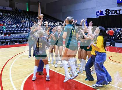 Thumbnail 3 in Clifton vs. Boyd (UIL 3A D2 Volleyball Final Medal Ceremony) photogallery.