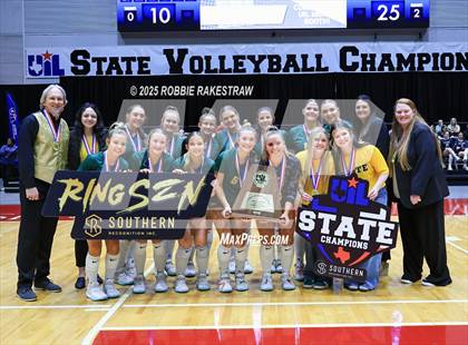 Thumbnail 3 in Clifton vs. Boyd (UIL 3A D2 Volleyball Final Medal Ceremony) photogallery.