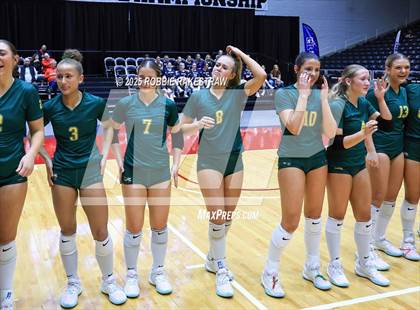 Thumbnail 1 in Clifton vs. Boyd (UIL 3A D2 Volleyball Final Medal Ceremony) photogallery.
