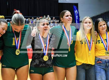 Thumbnail 2 in Clifton vs. Boyd (UIL 3A D2 Volleyball Final Medal Ceremony) photogallery.