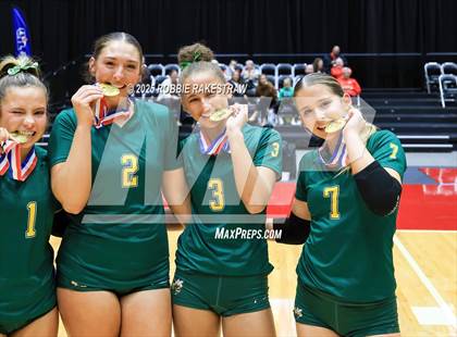 Thumbnail 2 in Clifton vs. Boyd (UIL 3A D2 Volleyball Final Medal Ceremony) photogallery.