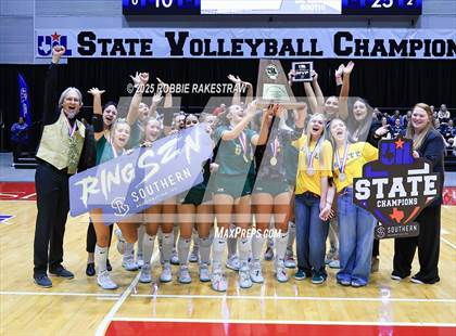 Thumbnail 2 in Clifton vs. Boyd (UIL 3A D2 Volleyball Final Medal Ceremony) photogallery.