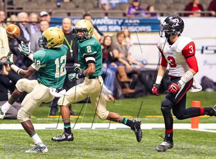 Thumbnail 3 in Parkway vs. Acadiana (LHSAA D5 Final) photogallery.