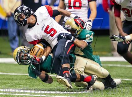 Thumbnail 2 in Parkway vs. Acadiana (LHSAA D5 Final) photogallery.