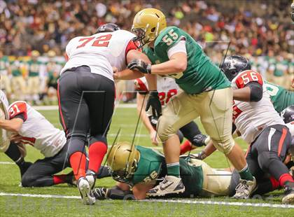 Thumbnail 2 in Parkway vs. Acadiana (LHSAA D5 Final) photogallery.