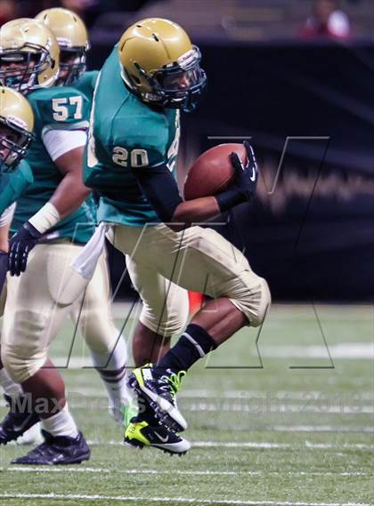 Thumbnail 1 in Parkway vs. Acadiana (LHSAA D5 Final) photogallery.