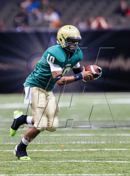 Thumbnail 2 in Parkway vs. Acadiana (LHSAA D5 Final) photogallery.