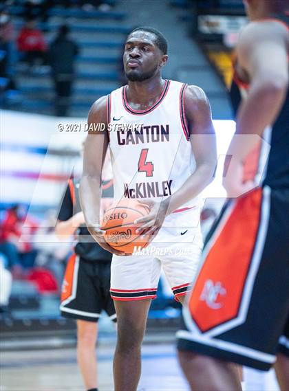 Thumbnail 3 in Hoover at McKinley (OHSAA District Playoff) photogallery.