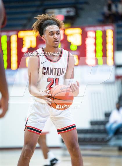Thumbnail 1 in Hoover at McKinley (OHSAA District Playoff) photogallery.