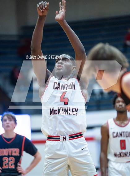 Thumbnail 2 in Hoover at McKinley (OHSAA District Playoff) photogallery.