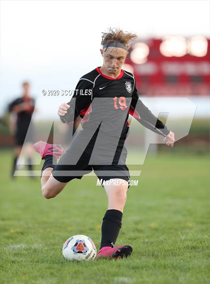 Thumbnail 3 in Westfall vs Logan Elm photogallery.