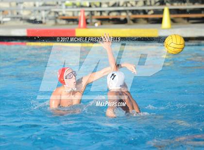 Thumbnail 3 in Cathedral vs. La Jolla (CIF SDS D3 Quarterfinal) photogallery.
