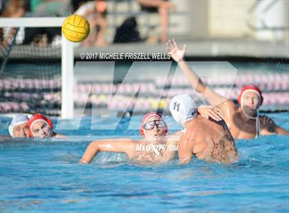 Thumbnail 2 in Cathedral vs. La Jolla (CIF SDS D3 Quarterfinal) photogallery.