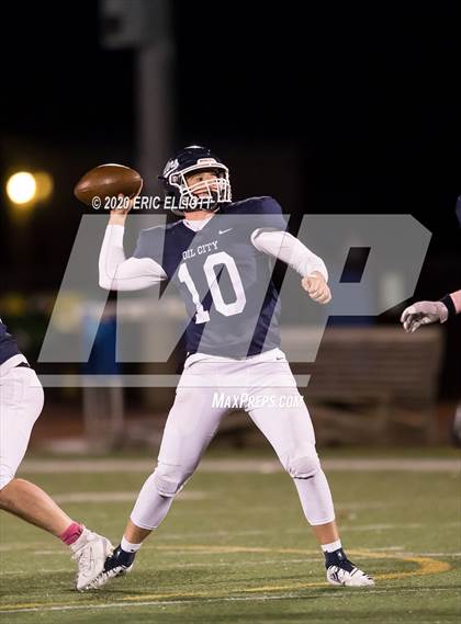 Thumbnail 2 in Harbor Creek vs Oil City (PIAA D10 4A Championship) photogallery.