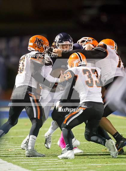 Thumbnail 3 in Harbor Creek vs Oil City (PIAA D10 4A Championship) photogallery.