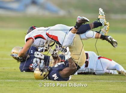 Thumbnail 3 in Pomona @ Mullen photogallery.
