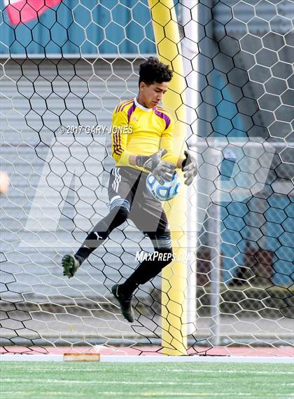 Thumbnail 2 in Pacheco vs. Sierra (CIF SJS D4 Final) photogallery.